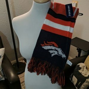 NWT Denver Broncos Scarf